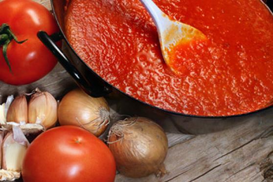 Homemade Simple Tomato Sauce
