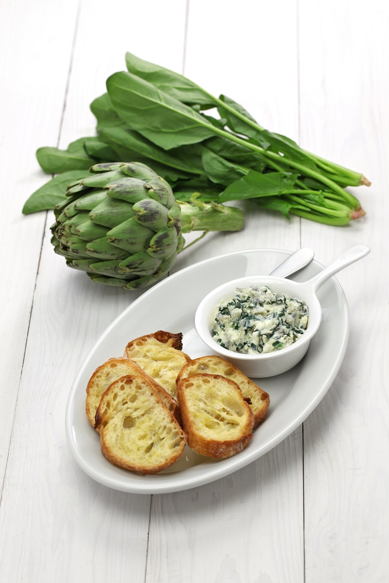 Spinach, Artichoke, and White Bean Dip