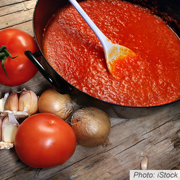 Homemade Simple Tomato Sauce