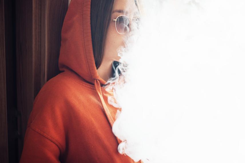 vaping teen