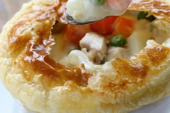 Creamy Chicken and Vegetable Pot Pie